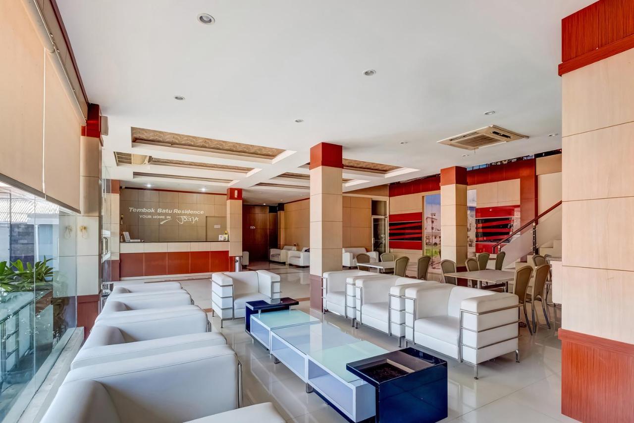 Oyo Flagship 3726 Tembok Batu Residence Tugu Exterior foto